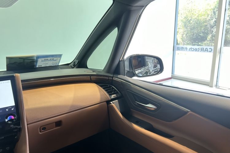 Used Toyota Alphard 2024 Dual-Engine 2.5L Prestige Edition Interior 11