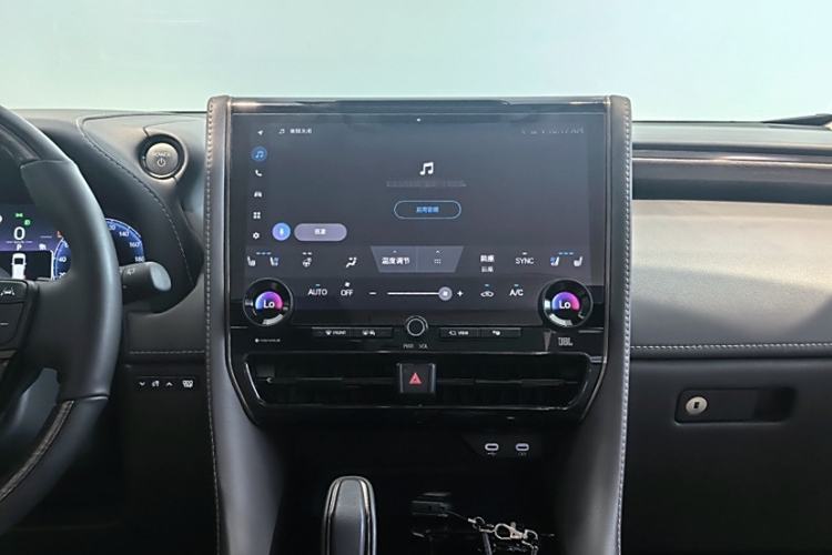 Used Toyota Alphard 2024 Dual-Engine 2.5L Deluxe Edition Interior 3