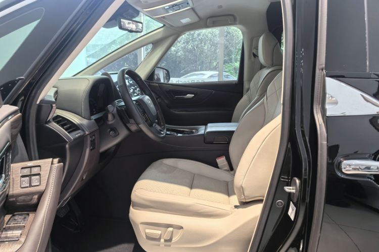 Used Toyota Alphard 2024 Dual-Engine 2.5L Deluxe Edition Interior 5