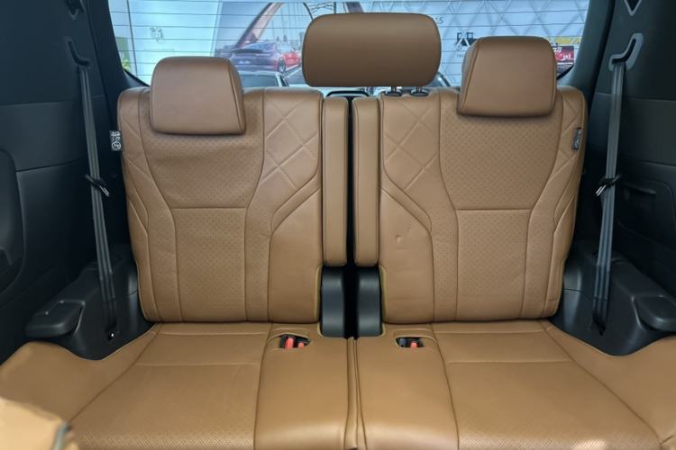 Used Toyota Alphard 2024 Dual-Engine 2.5L Prestige Edition Interior 7