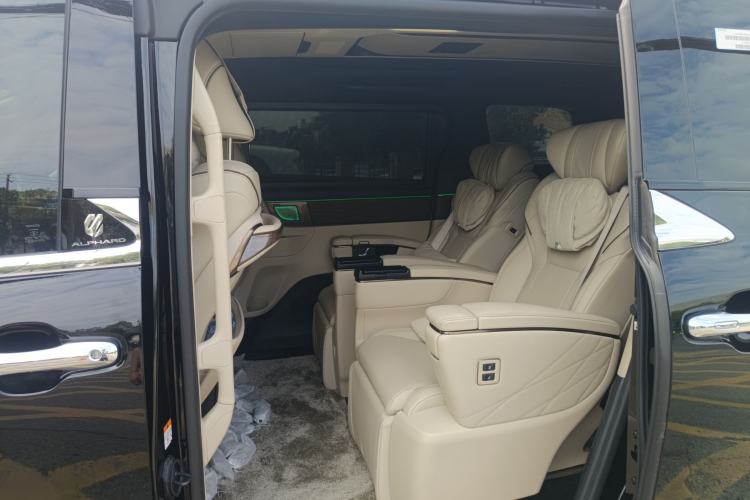 Used Toyota Alphard 2024 Dual-Engine 2.5L Prestige Edition Left Rear Seat