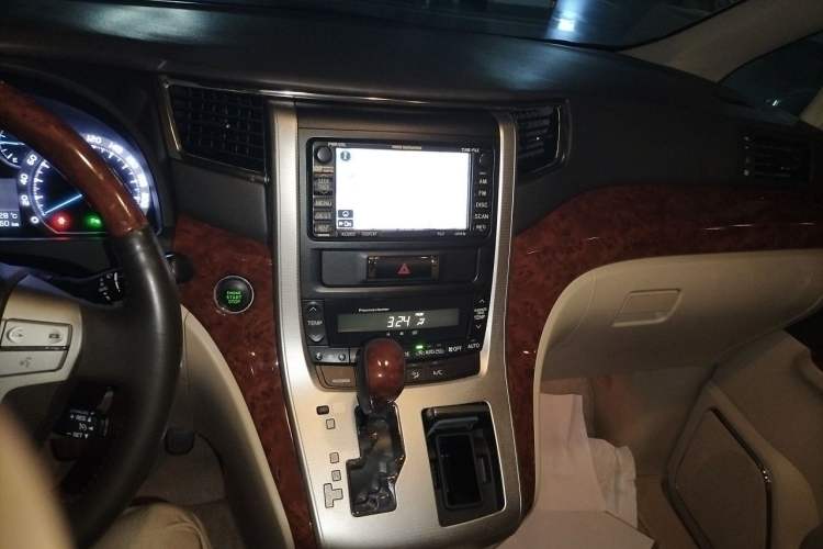 Used Toyota Alphard 2011 3.5L Luxury Edition Audio And AC Panel