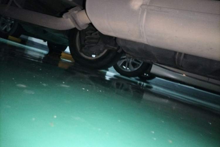 Used Toyota Alphard 2011 3.5L Luxury Edition Chassis Rear Right