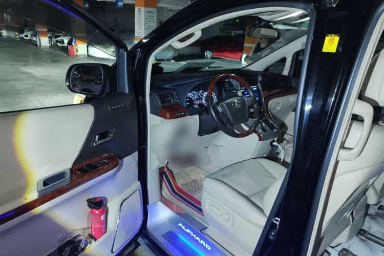 Used Toyota Alphard 2011 3.5L Luxury Edition Driver Seat