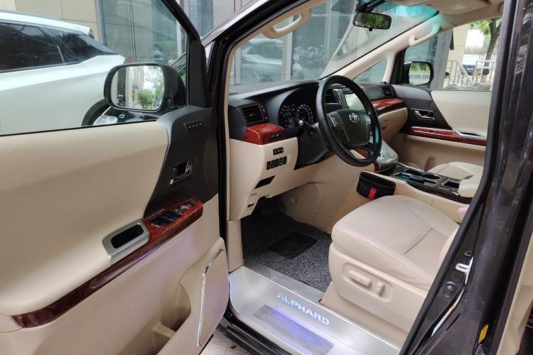 Used Toyota Alphard 2011 3.5L Luxury Edition Driver Seat