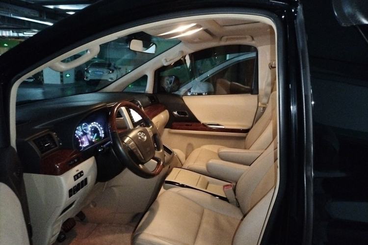 Used Toyota Alphard 2011 3.5L Luxury Edition Driver Seat