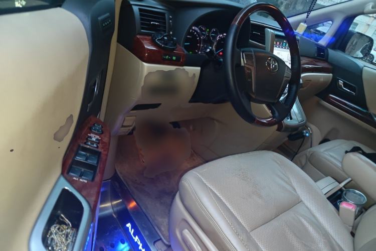 Used Toyota Alphard 2011 3.5L Luxury Edition Driver Seat