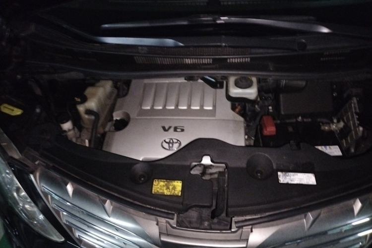Used Toyota Alphard 2011 3.5L Luxury Edition Engine Bay