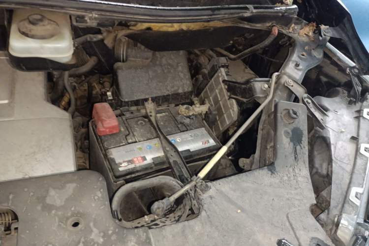Used Toyota Alphard 2011 3.5L Luxury Edition Engine Bay Left