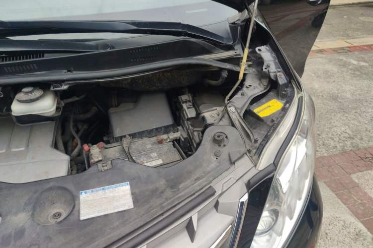 Used Toyota Alphard 2011 3.5L Luxury Edition Engine Bay Left
