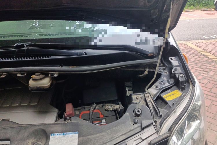 Used Toyota Alphard 2011 3.5L Luxury Edition Engine Bay Left