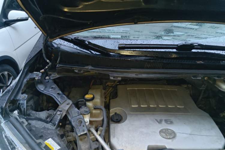 Used Toyota Alphard 2011 3.5L Luxury Edition Engine Bay Right