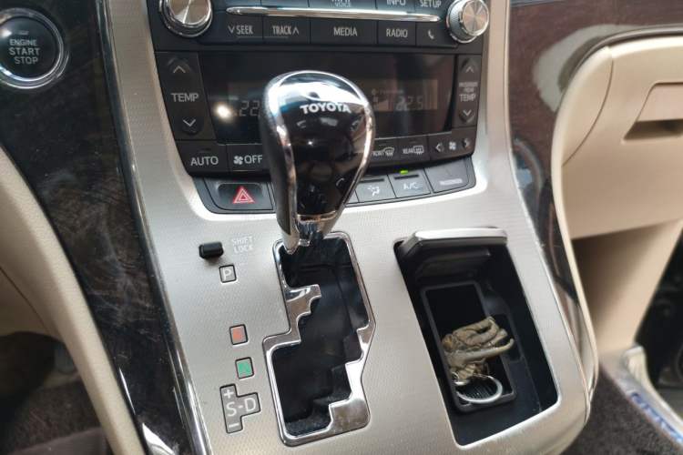 Used Toyota Alphard 2011 3.5L Luxury Edition Gear Lever