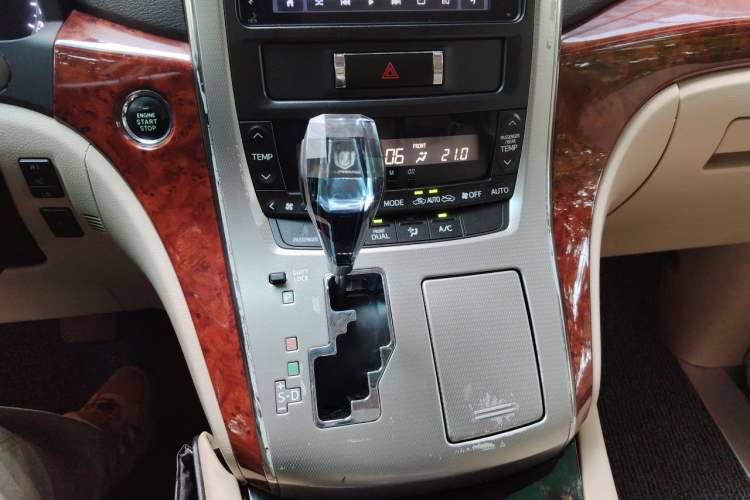 Used Toyota Alphard 2011 3.5L Luxury Edition Gear Lever