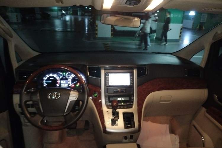 Used Toyota Alphard 2011 3.5L Luxury Edition Headliner