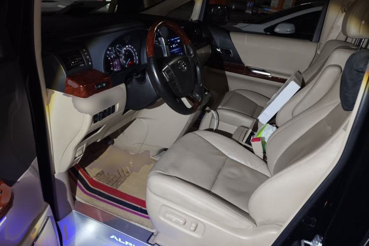 Used Toyota Alphard 2011 3.5L Luxury Edition Left Front Seat