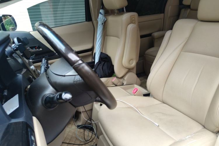 Used Toyota Alphard 2011 3.5L Luxury Edition Left Front Seat