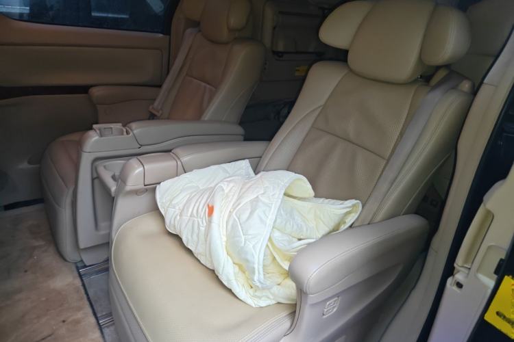 Used Toyota Alphard 2011 3.5L Luxury Edition Left Rear Seat