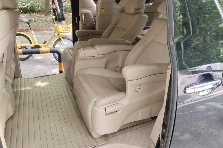 Used Toyota Alphard 2011 2.4L Luxury Edition Left Rear Seat