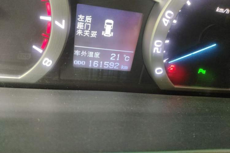 Used Toyota Alphard 2011 2.4L Luxury Edition Odometer Close Up