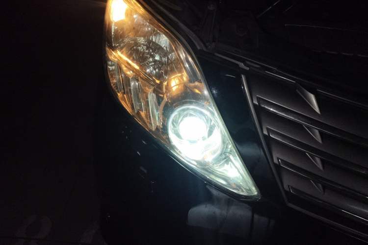 Used Toyota Alphard 2011 3.5L Luxury Edition Right Front Headlight