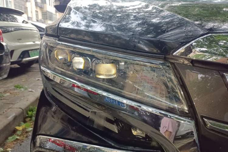 Used Toyota Alphard 2011 3.5L Luxury Edition Right Front Headlight