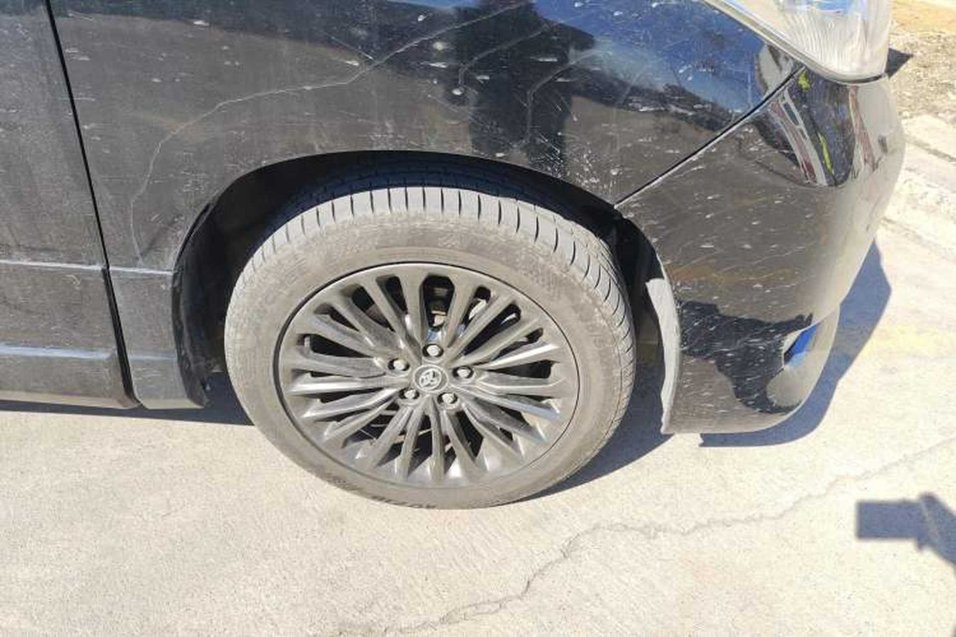 Used Toyota Alphard 2011 3.5L Luxury Edition Right Front Wheel Hub