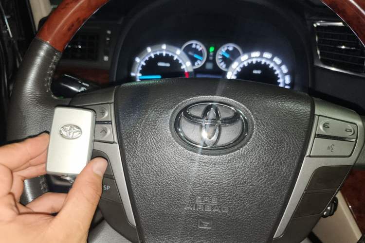 Used Toyota Alphard 2011 3.5L Luxury Edition Vehicle Key