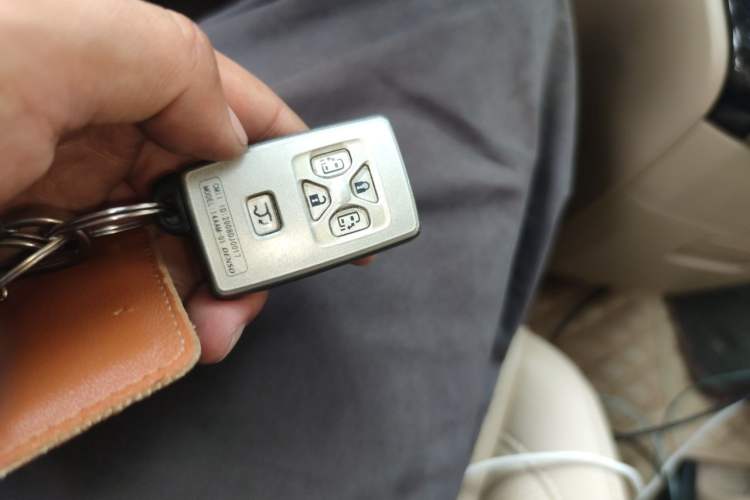 Used Toyota Alphard 2011 3.5L Luxury Edition Vehicle Key