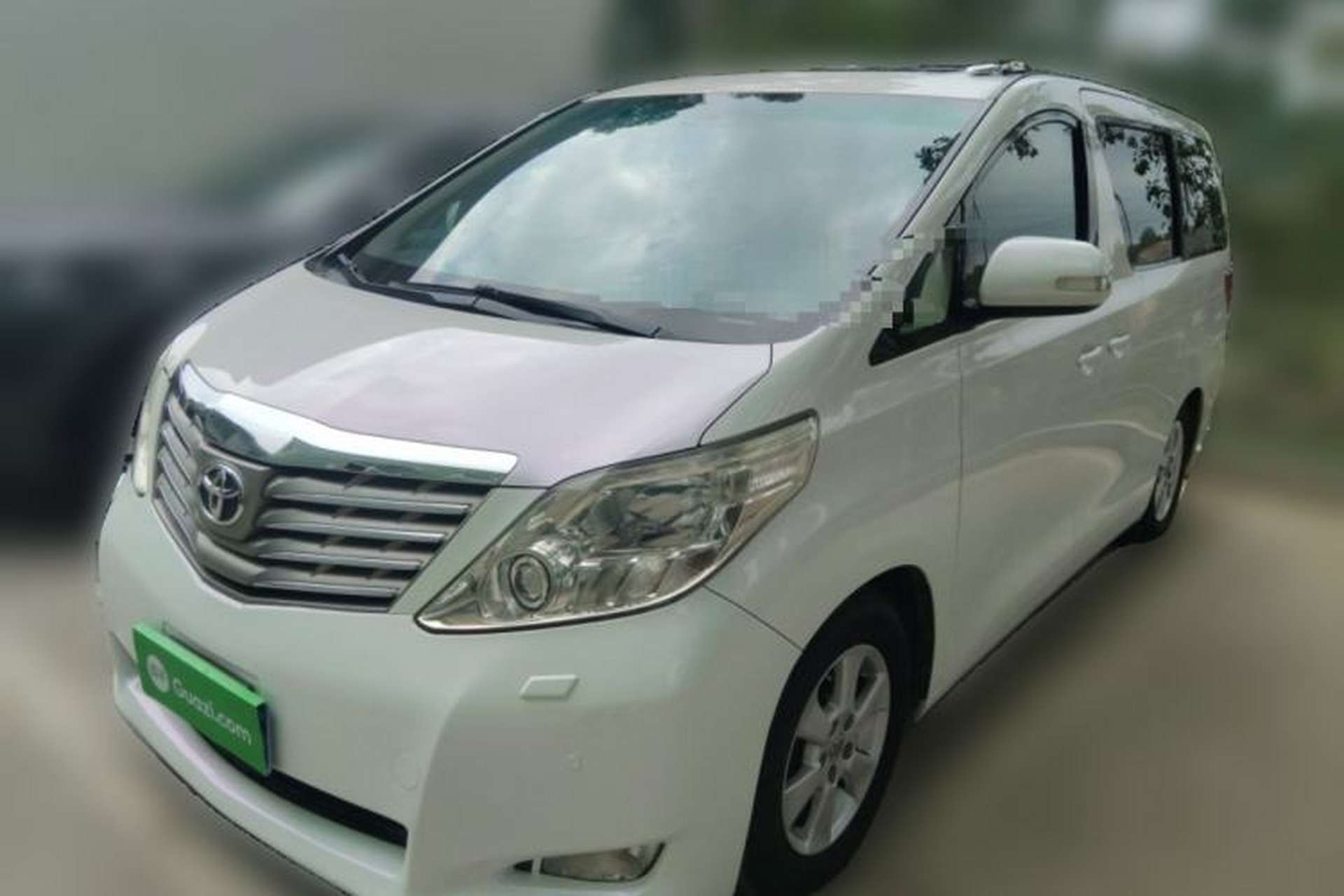 Used Toyota Alphard 2011 2.4L Luxury Edition Front Left 45 Deg