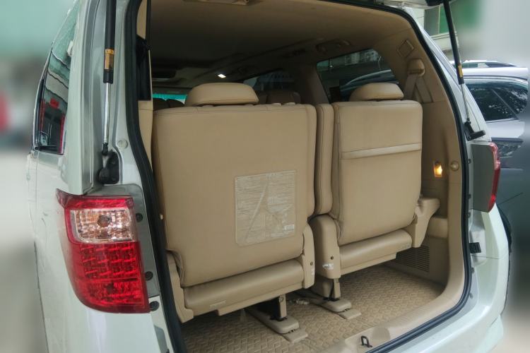 Used Toyota Alphard 2011 2.4L Luxury Edition Trunk