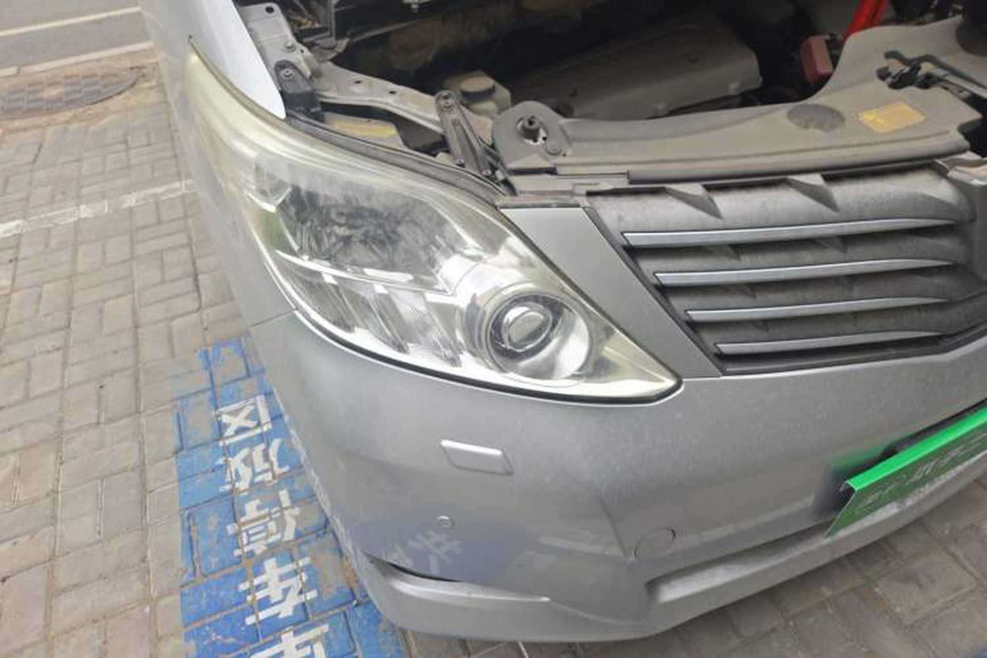 Used Toyota Alphard 2011 2.4L Luxury Edition Right Front Headlight