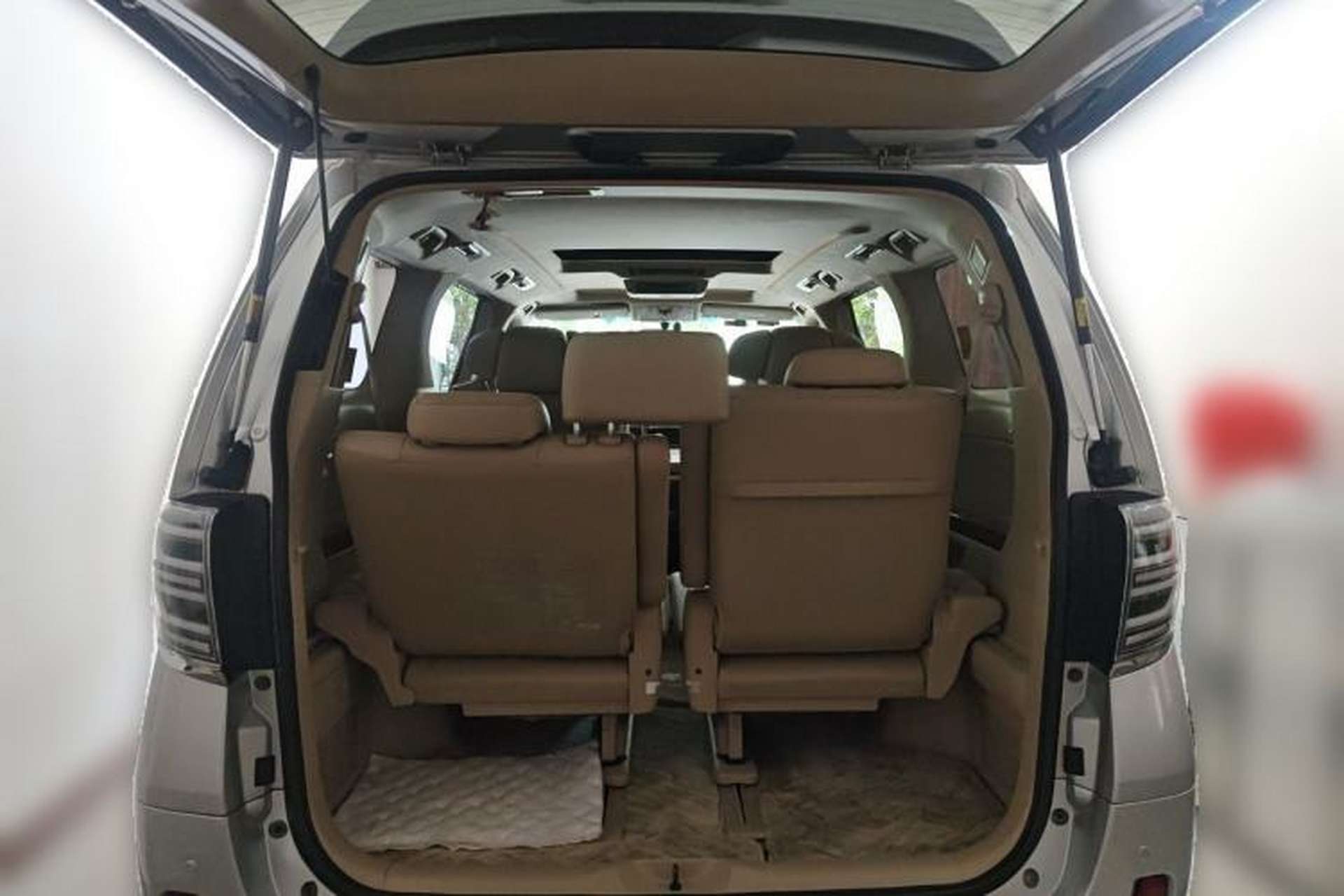 Used Toyota Alphard 2011 3.5L Luxury Edition Trunk