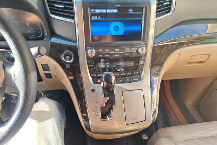 Used Toyota Alphard 2011 3.5L Luxury Edition Audio And AC Panel