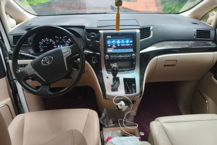 Used Toyota Alphard 2011 3.5L Luxury Edition Center Console