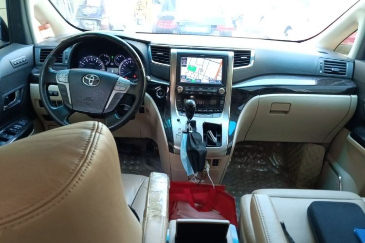 Used Toyota Alphard 2011 3.5L Luxury Edition Center Console