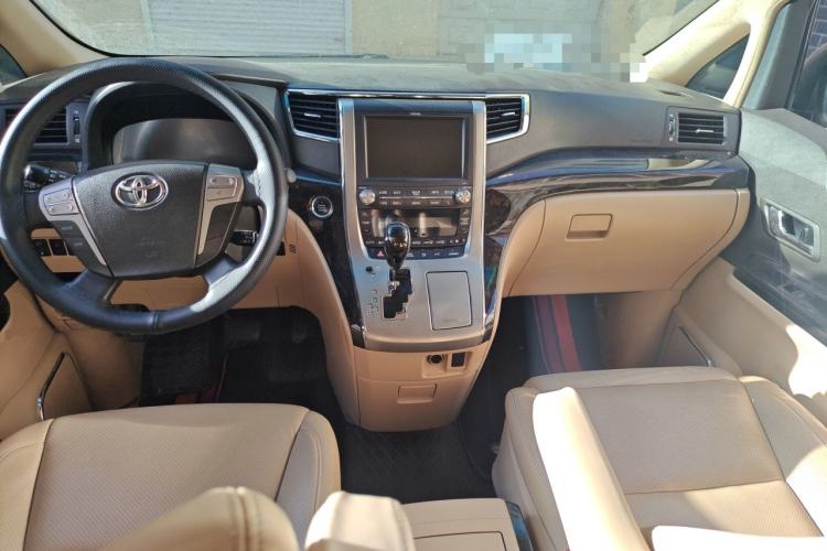 Used Toyota Alphard 2011 3.5L Luxury Edition Center Console