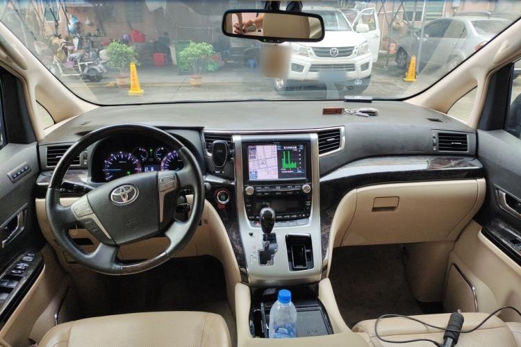 Used Toyota Alphard 2011 3.5L Luxury Edition Center Console