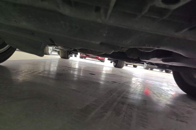 Used Toyota Alphard 2011 3.5L Luxury Edition Chassis Front