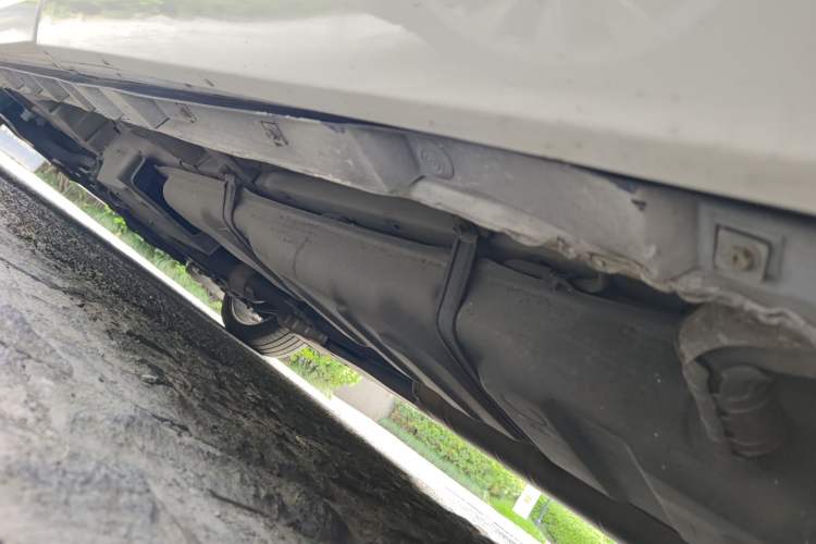 Used Toyota Alphard 2011 2.4L Luxury Edition Chassis Rear Left
