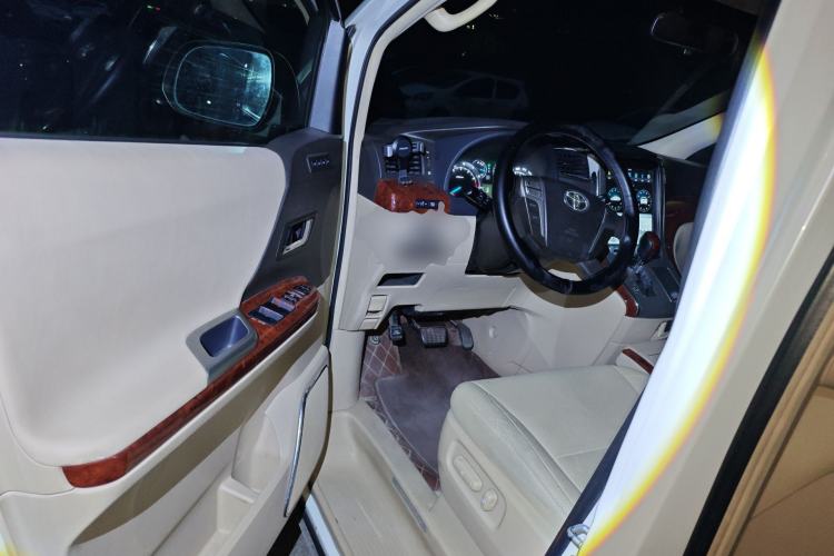 Used Toyota Alphard 2011 3.5L Luxury Edition Driver Seat