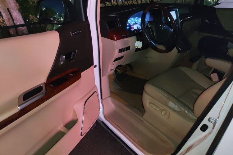 Used Toyota Alphard 2011 2.4L Luxury Edition Driver Seat