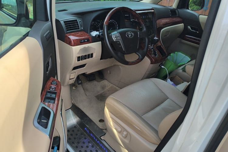 Used Toyota Alphard 2011 3.5L Luxury Edition Driver Seat