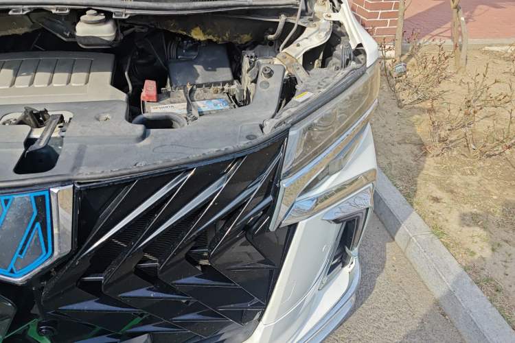 Used Toyota Alphard 2011 3.5L Luxury Edition Engine Bay Left