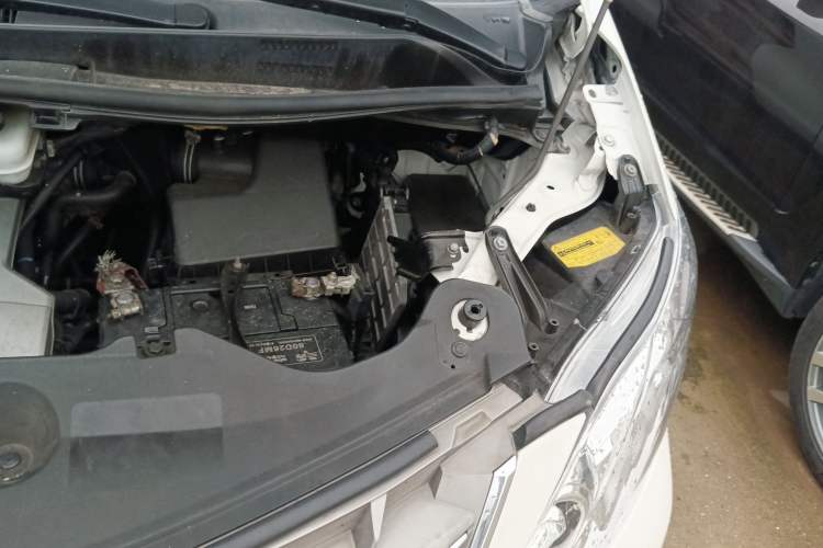 Used Toyota Alphard 2011 3.5L Luxury Edition Engine Bay Left