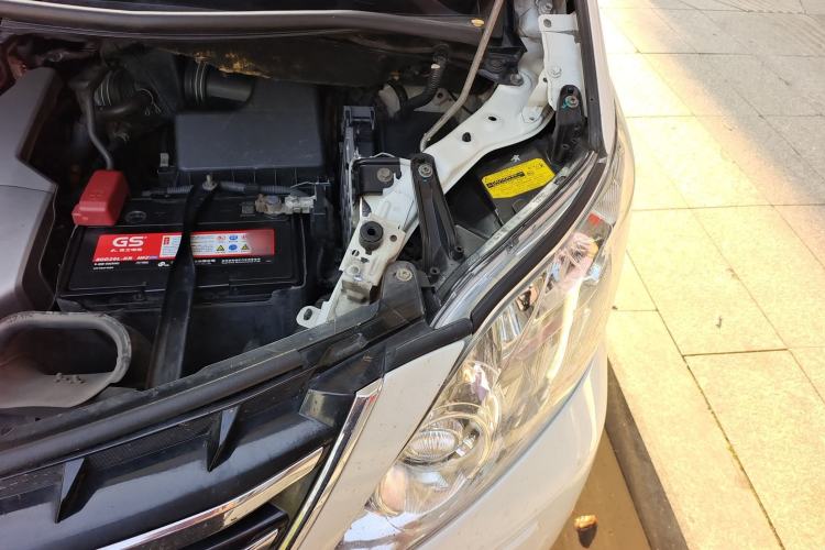 Used Toyota Alphard 2011 3.5L Luxury Edition Engine Bay Left