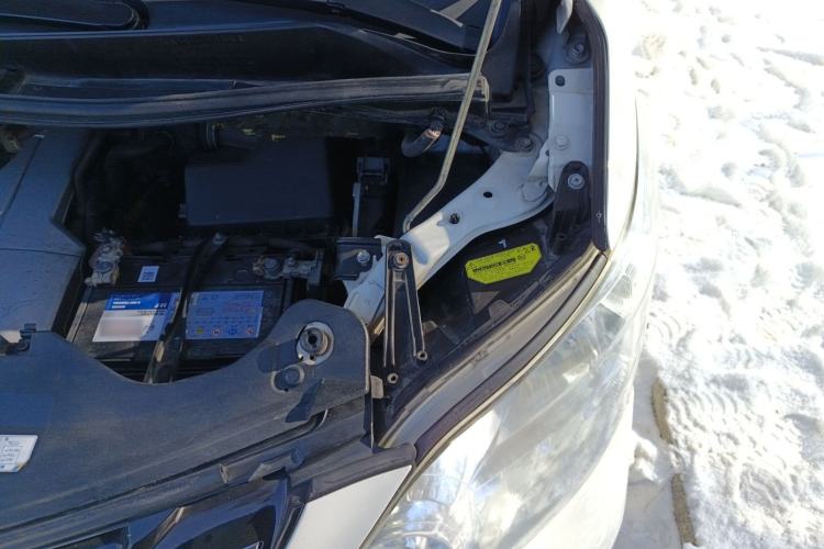 Used Toyota Alphard 2011 3.5L Luxury Edition Engine Bay Left