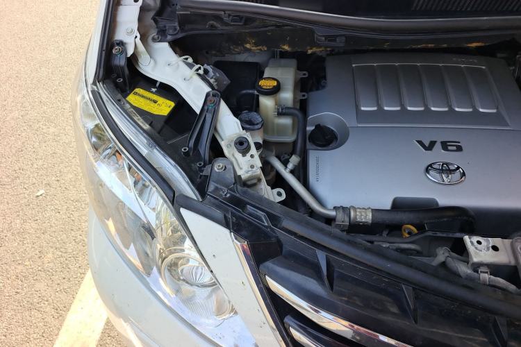 Used Toyota Alphard 2011 3.5L Luxury Edition Engine Bay Right