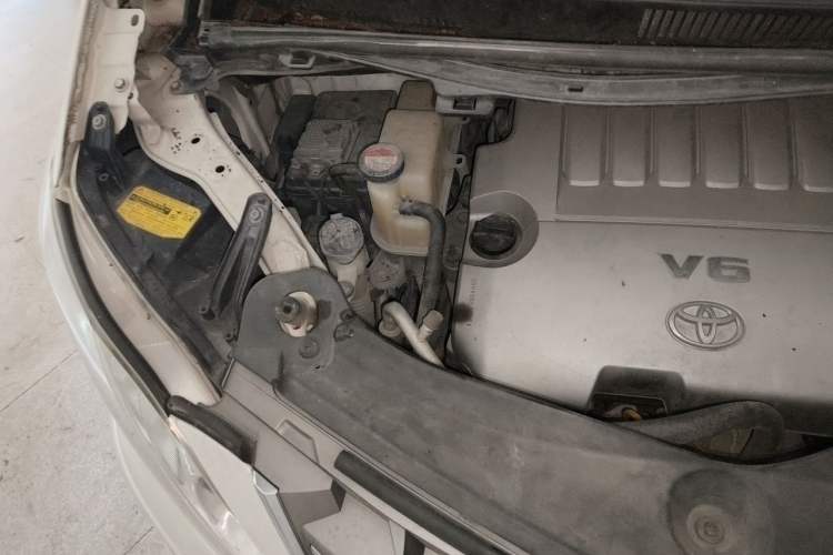 Used Toyota Alphard 2011 3.5L Luxury Edition Engine Bay Right