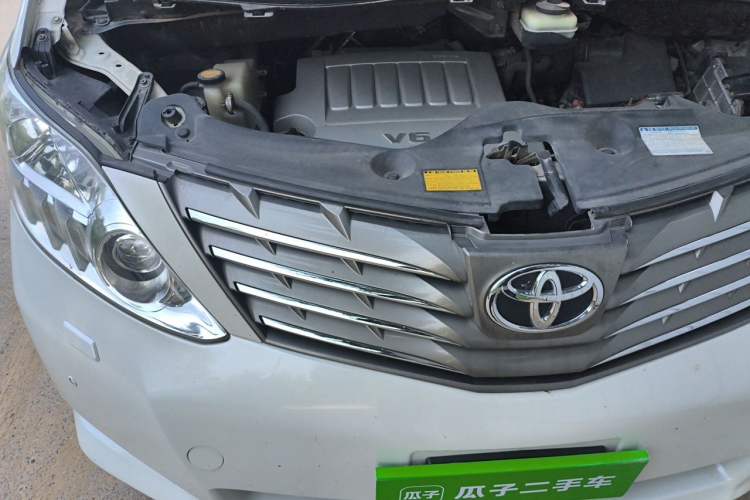 Used Toyota Alphard 2011 3.5L Luxury Edition Engine Bay Right